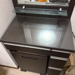 ドレッサー　ガラス天板