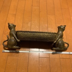 猫のバスケットの画像