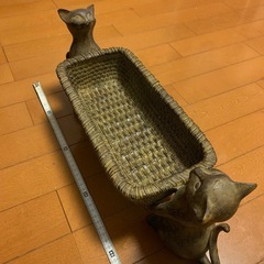 猫のバスケットの画像