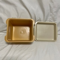 タッパーウェア　食パン入れ　パンケースの画像