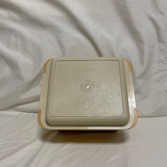 タッパーウェア　食パン入れ　パンケースの画像