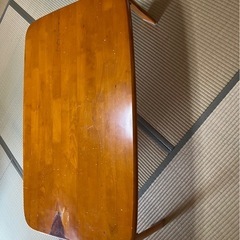 テーブル