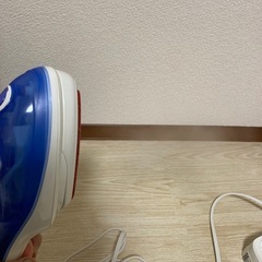 ツインバード TWINBIRDのハンディーアイロン＆スチーマ SA-4084型の画像