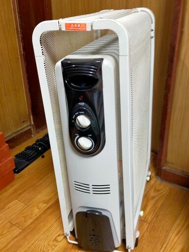 コーナンオイルヒーター（SF22-1009(TB))ガード付き、キャスター