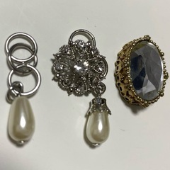 \  物物交換可能  /【パールビーズ】ハンドメイド　パーツ　約130粒　Uピン　700本　パールピンの画像