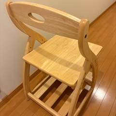 子供用　学習イスの画像