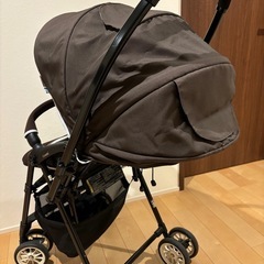 コンビ　ベビーカーの画像