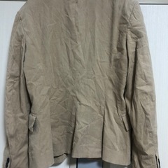 ZARAベーシック　ベージュジャケットの画像