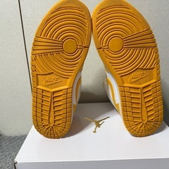 BQ6472 117 Nike Air Jordan 1 Mid Lemonの画像
