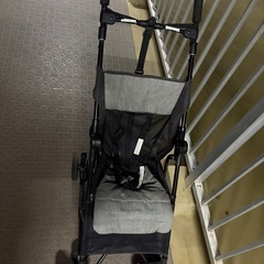 降りたたみベビーカーです