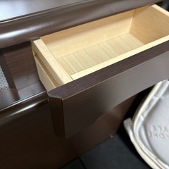 枕元電気、引き出し2つ付き　シングルベッドの画像