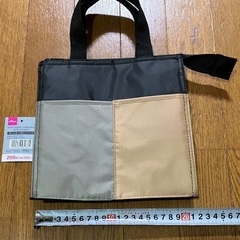 ポケット付　マチ広ランチバッグ