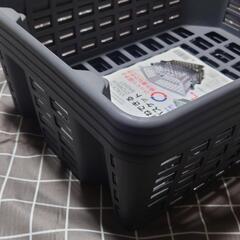 【引渡し者決定】DAISO/ダイソー 積み重ねできる収納バスケット 4個セット 40×29×13cm グレー ポリプロピレン  の画像