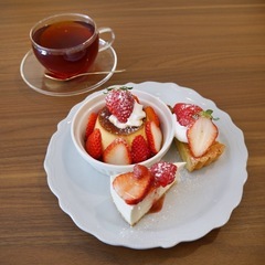 日曜お暇な方一緒にカフェいきませんか