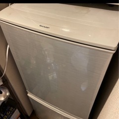 まとめて引ってくださる方優先　シャープ　冷蔵庫