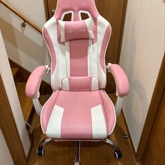 ゲーミングチェアー