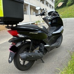 pcx カウル一式　黒　JF56の画像