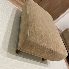 ３人掛けソファー『オットマン付き』の画像