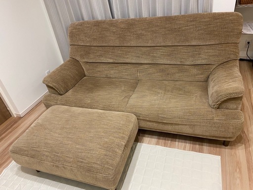 ３人掛けソファー『オットマン付き』