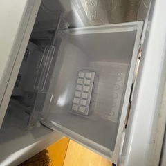 SHARP 冷蔵庫の画像