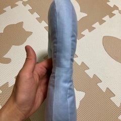 エスメラルダのドーナツ枕ブルークッションの画像