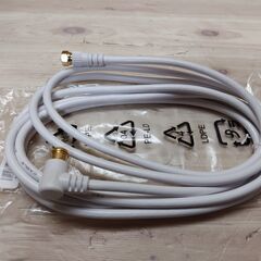 未使用品　美品　テレビのアンテナケーブル　3m 　S-4C-FB...
