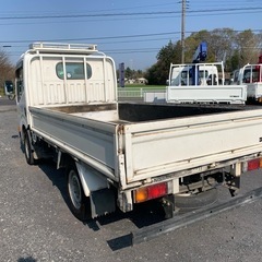 日産アトラス1.5tの画像