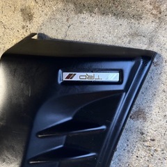 GUN125 ハイラックス　TRD オーバーフェンダー　欠品有り
の画像