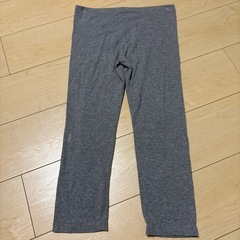 UNIQLO グレー コットン混紡 レギンス
の画像