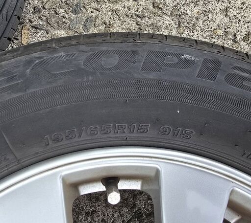 日産純正ホイール タイヤ 15インチ 4本セット 5穴 114.3 +45 195/65R15