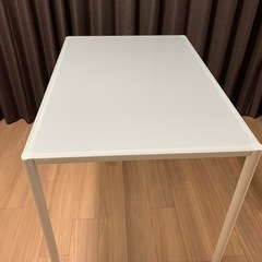 ガラステーブル