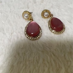 ピアス