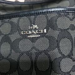 COACHショルダーバッグの画像