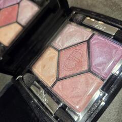 Dior アイシャドウパレット ピンク系の画像