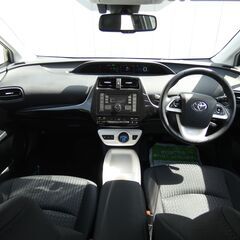 ■894★トヨタ　プリウスA★4WD★純正ラジオオーディオ★自社ローン★金利無し★通過率８０％★車体だけ販売できる★来店不要で買える★リモート商談できる★神奈川県厚木市発★業者なので安心★カスタムも車検もできます★の画像