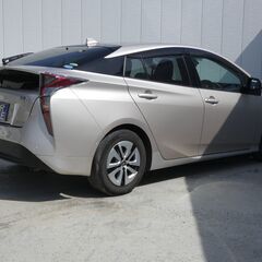 ■894★トヨタ　プリウスA★4WD★純正ラジオオーディオ★自社ローン★金利無し★通過率８０％★車体だけ販売できる★来店不要で買える★リモート商談できる★神奈川県厚木市発★業者なので安心★カスタムも車検もできます★の画像