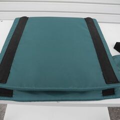 観音寺 キャンプ スポーツ観戦等に最適！ 屋内使用も良 キャプテンスタッグ 折りたたみ椅子 ザブトン チェア マット FDチェアマット ほぼ未使用品 CAPTAIN STAG)の画像