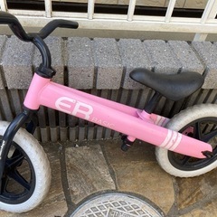 西松屋　ASAHI 足蹴りバイク2台セット