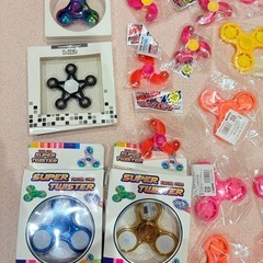 ハンドスピナー22個まとめ光るスピナー2個入りの画像