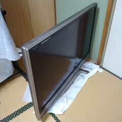シャープ　AQUOS　42インチ　亀山モデル　【おまけ付き最終値下げ】の画像