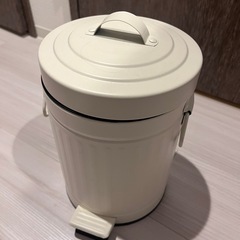 本日取引希望！蓋付きゴミ箱