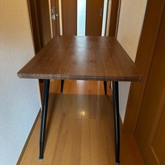 ダイニングセット　机　椅子の画像