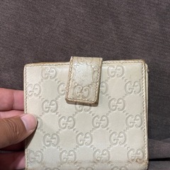 GUCCI二つ折り財布 グッチ正規品の画像