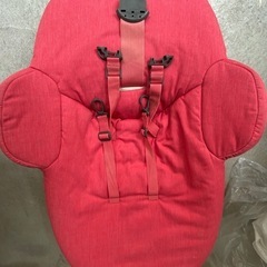ストッケ  バウンサー　Stokke 赤