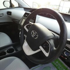 ■607★トヨタ　プリウス　Sセーフティプラス★SDナビ★フルセグ★Bカメ★ETC★外AW★自社ローン★金利無し★通過率９０％★車体だけ販売できる★来店不要で買える★リモート商談できる★神奈川県厚木市発★業者なので安心★カスタムも車検もできます★の画像