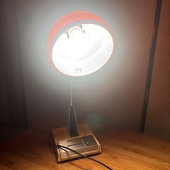 【無料・昭和レトロ】卓上スタンドライト 蛍光灯 通電OK／汚れあり 古道具・撮影小物に！ の画像