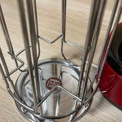 ドルチェグスト本体とカプセルホルダーの画像
