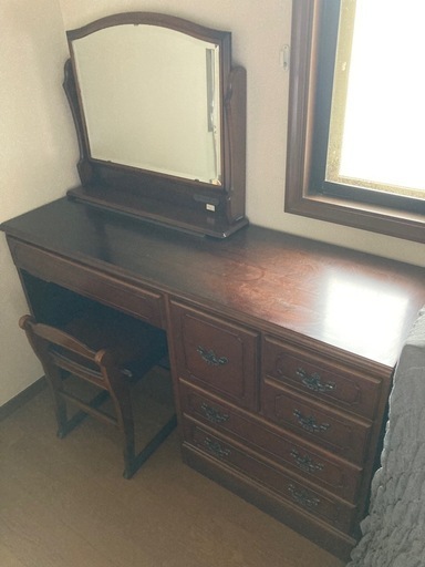 化粧台（カリモク）※取りに来て頂ける方お願いします！