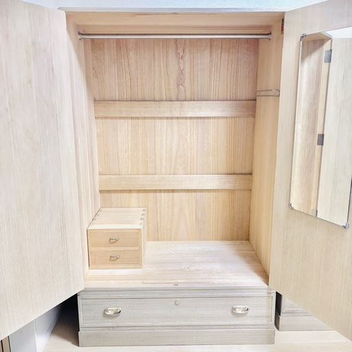 Major　通産大臣指定伝統的工芸品 最高級 加茂桐箪笥　着物　使用感少 最高級品】通産大臣指定伝統的工芸品 最高級 加茂桐箪笥 着物