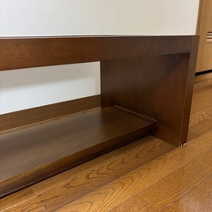 ガラステーブルの画像